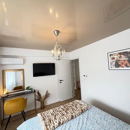 Blue - Neversea - Old Town *